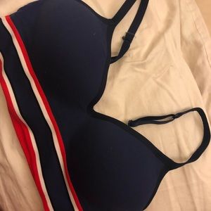Victoria’s Secret sport bra
